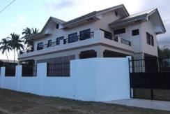 2 story valencia house and lot for sale