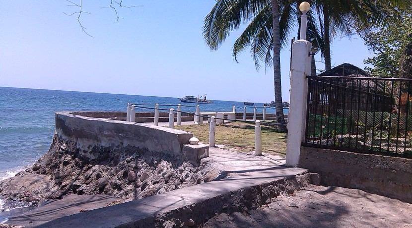 beachfront house and lot for sale (21)