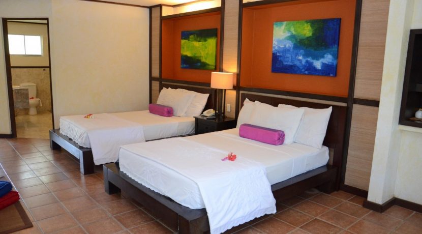 premium-deluxe-room-with-2-queen-beds-3-1200x600