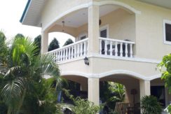 house with pool for sale