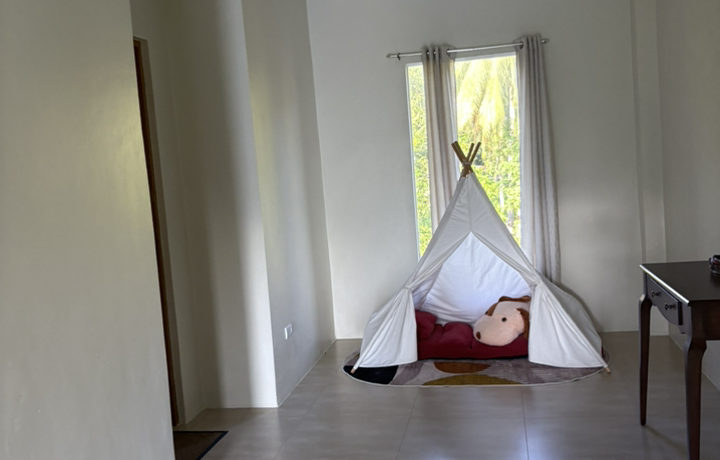 eb000c1d954a849d805e0f8b0c820516