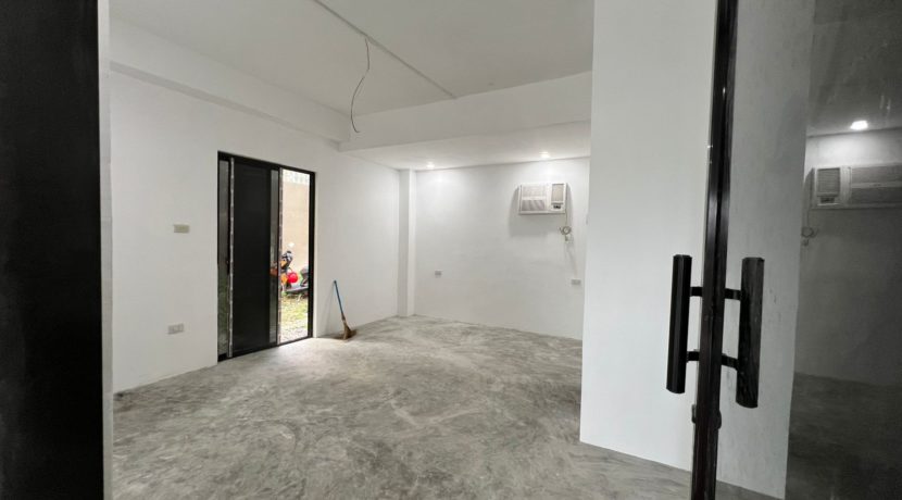 WhatsApp Image 2025-12-19 at 3.26.37 PM (1)