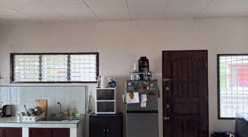 005aa9a0-8301-4145-b787-80b25360d600