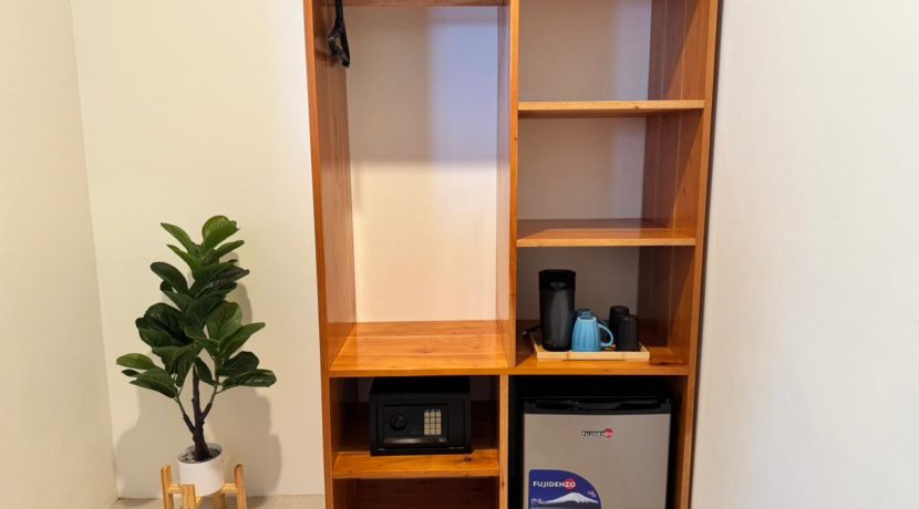 65b6deed-bec6-47e9-ad1b-f9be5e32fd87