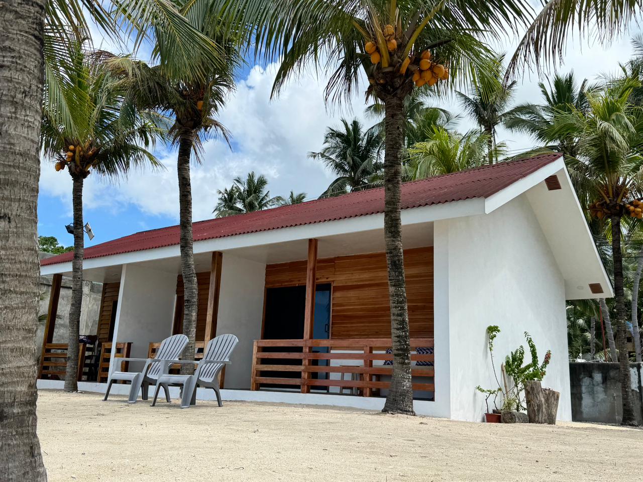 Beachfront Commercial Property for Sale SIQ00155 – S