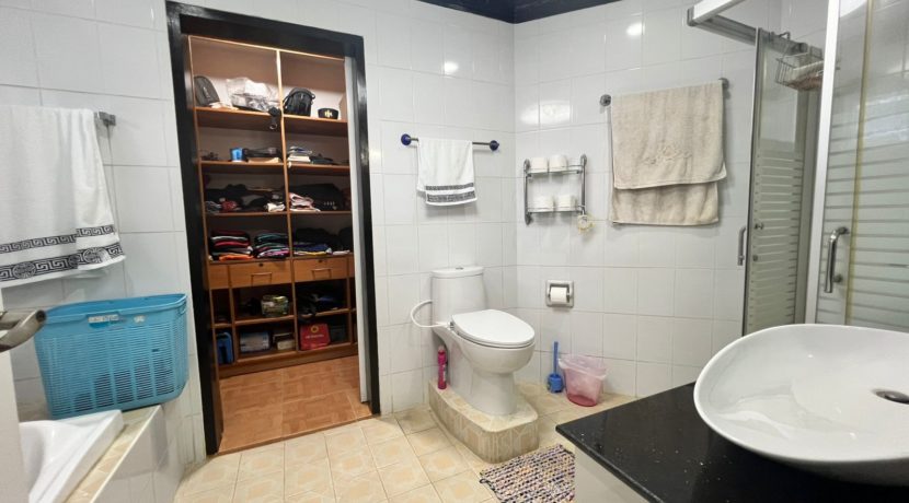 WhatsApp Image 2025-12-16 at 1.22.02 PM